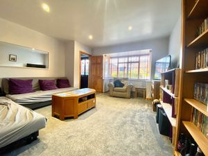 Lounge- click for photo gallery